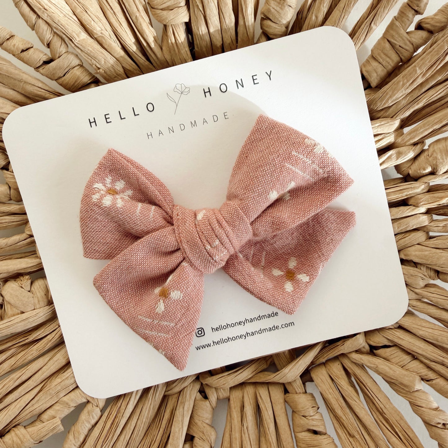 Pinwheel Bow / Daisies in Pink