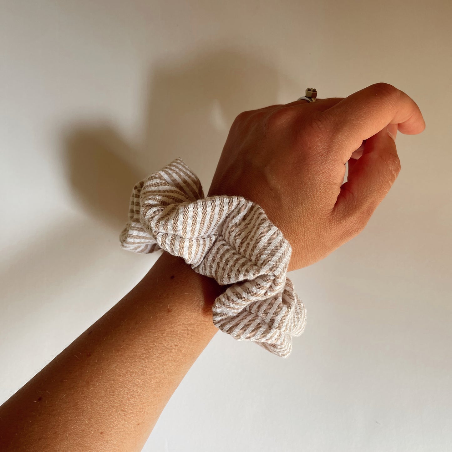 Scrunchie / Seersucker Stripe