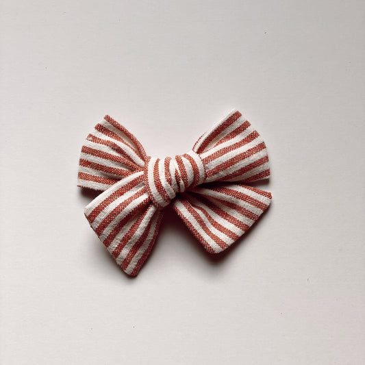 Pinwheel Bow / Candy Stripe