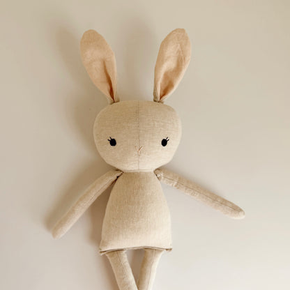Heirloom Doll / Posey