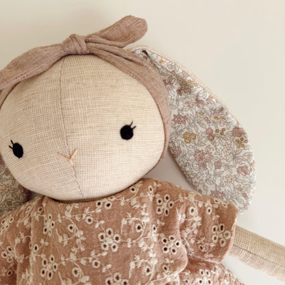 Heirloom Doll / Betsy